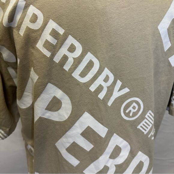 Superdry Graphic Tee - Size M - Picture 6 of 16